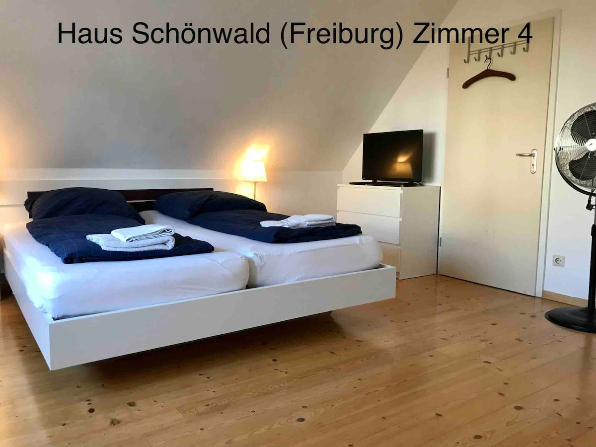 Haus Schönwald 4号房