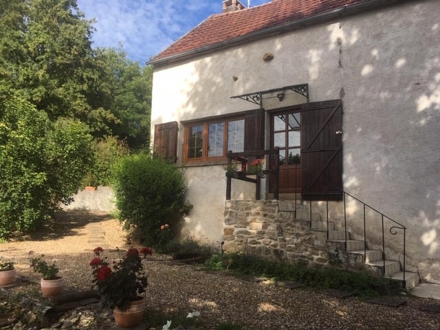 A pretty cottage near Vézelay in Burgundy