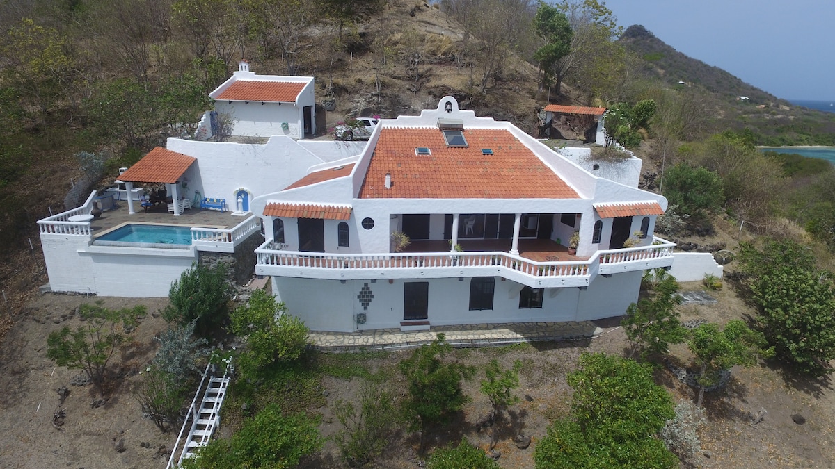 Las Tortugas Seafront Villa on  Paradise Beach