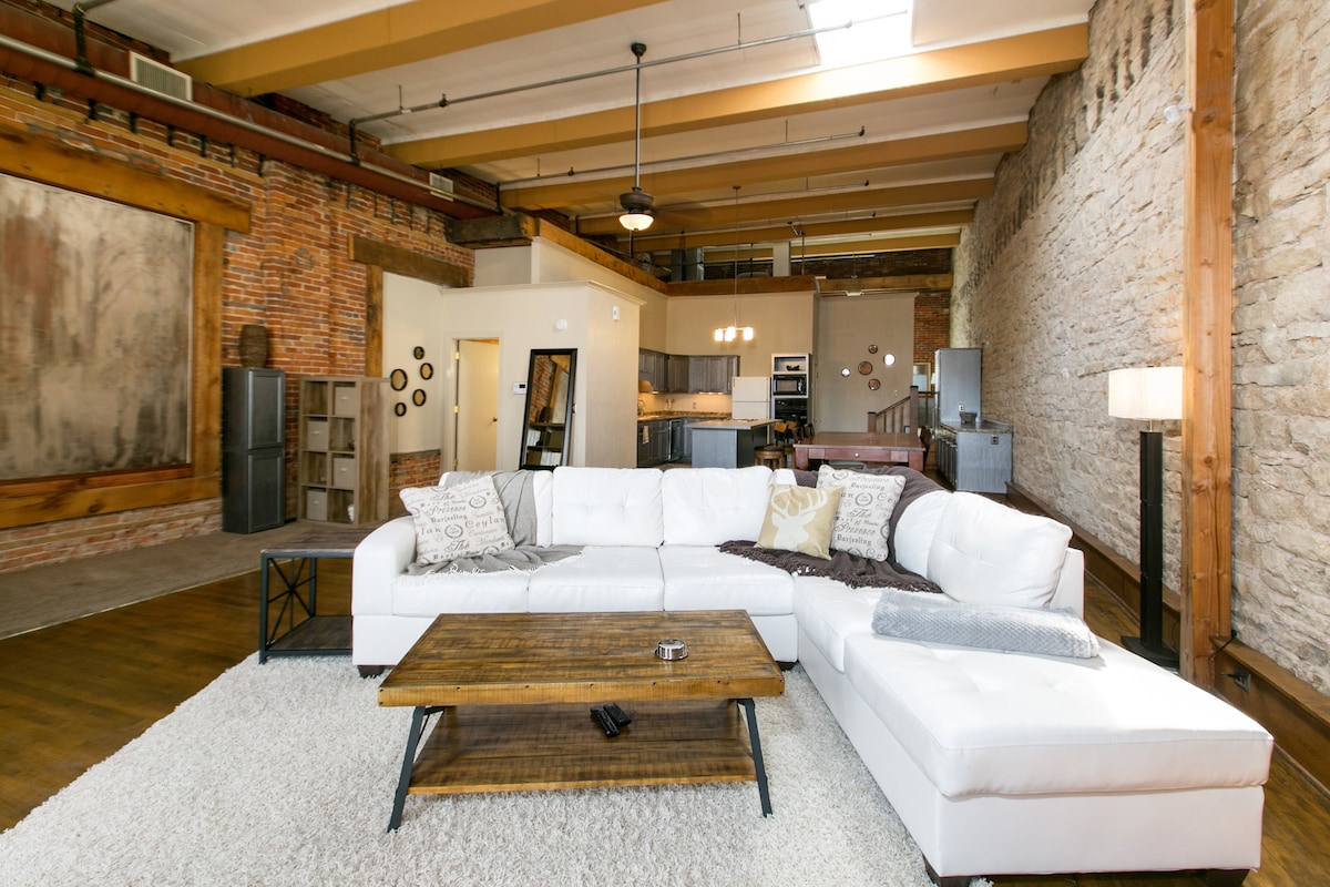 Downtown Lift Bridge Loft