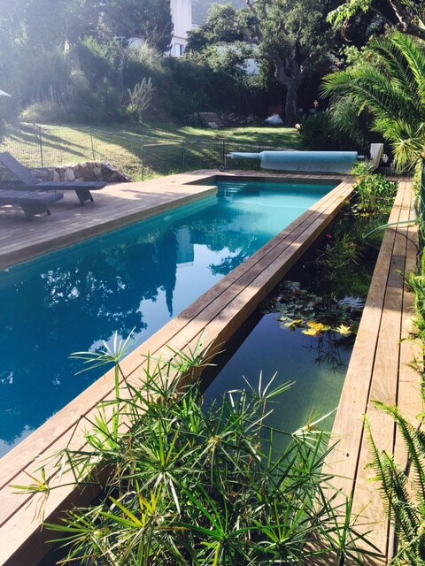 Casita de madera con encanto, jardin y piscina