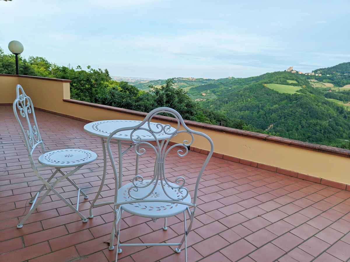 relax tra i colli presso Rocca di Luna a Gemmano