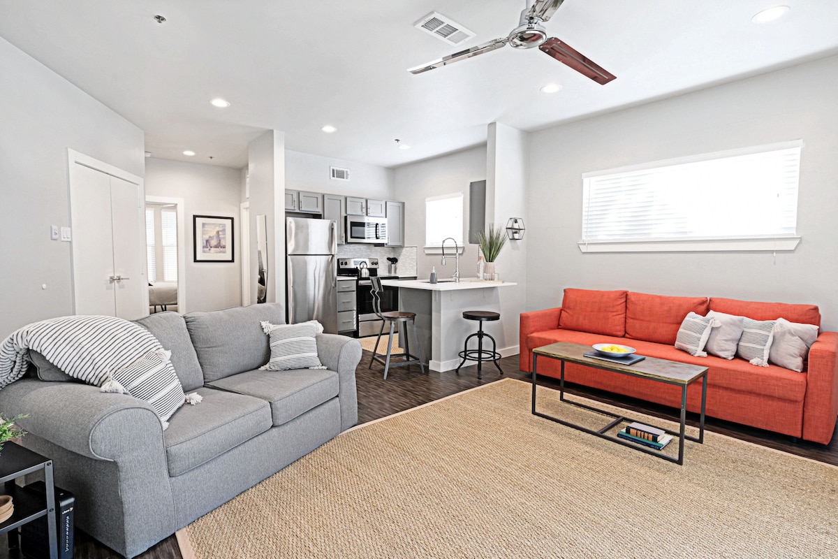 The Kozy | Urban Dallas Flat