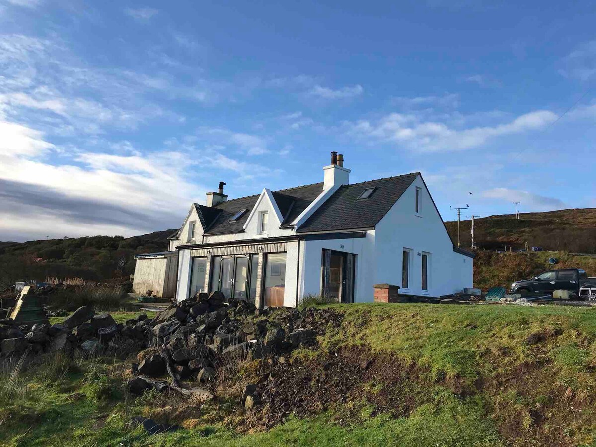 俯瞰邓维根湖（ Loch Dunvegan ）的住宿加早餐