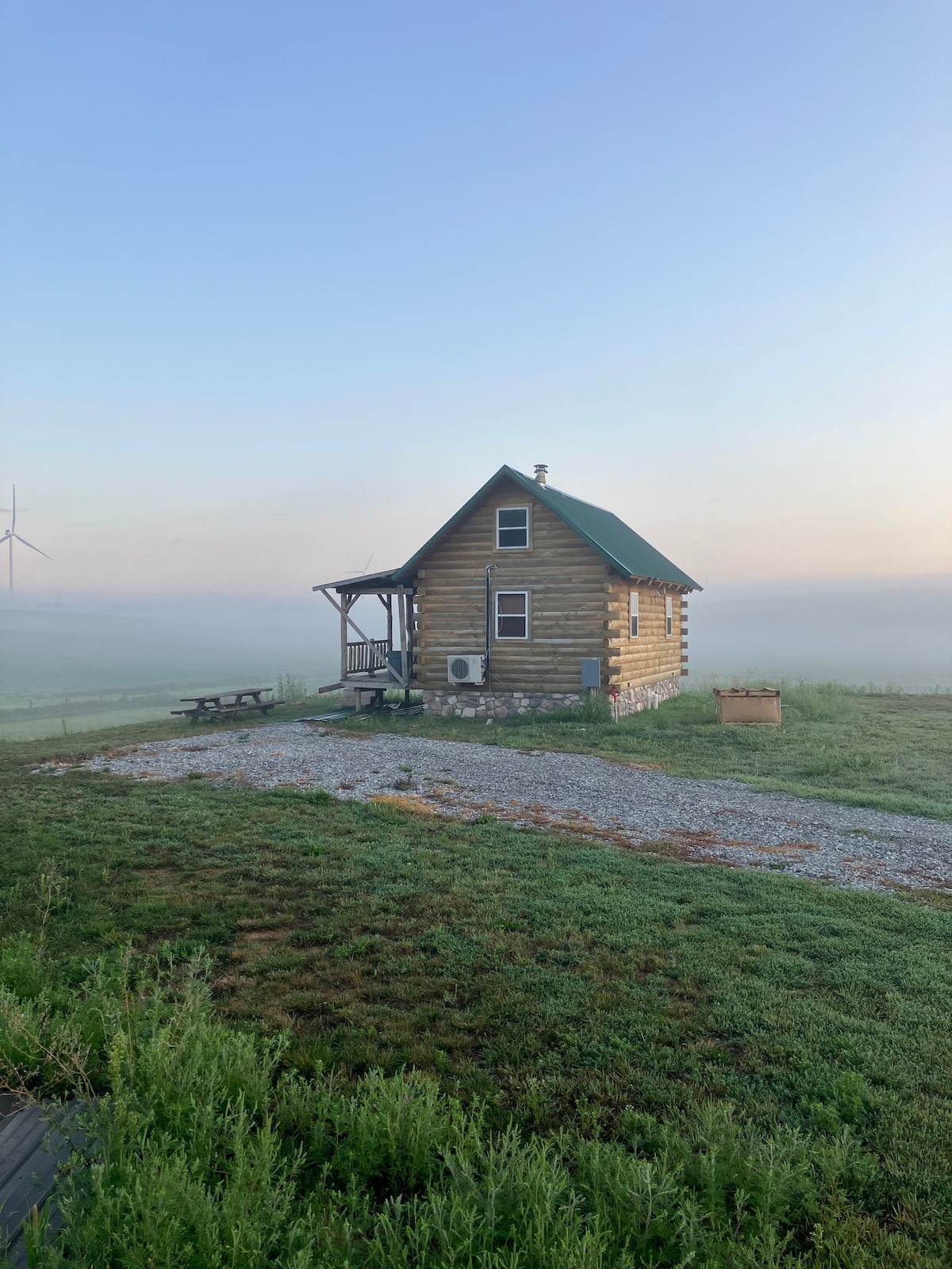 Cozy Country Cabin