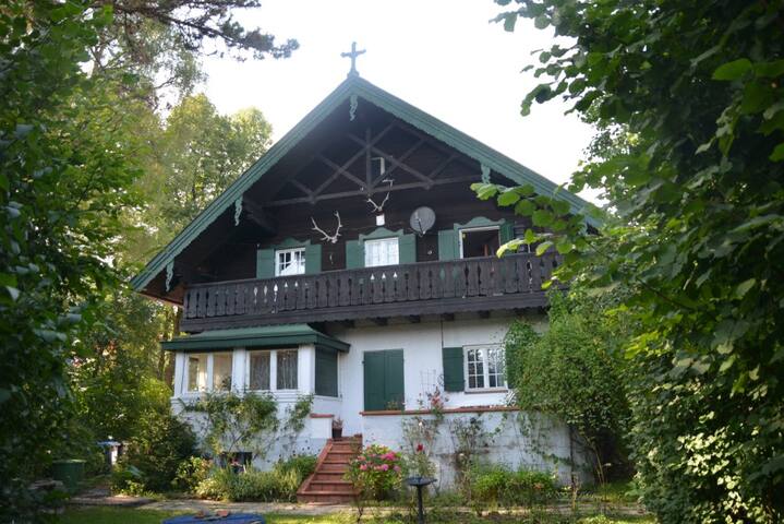 Murnau am Staffelsee的民宿