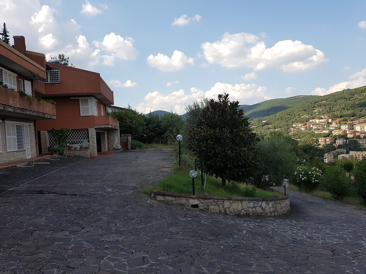 住宿加早餐别墅BATI ’， PERUGIA LACUGNANO