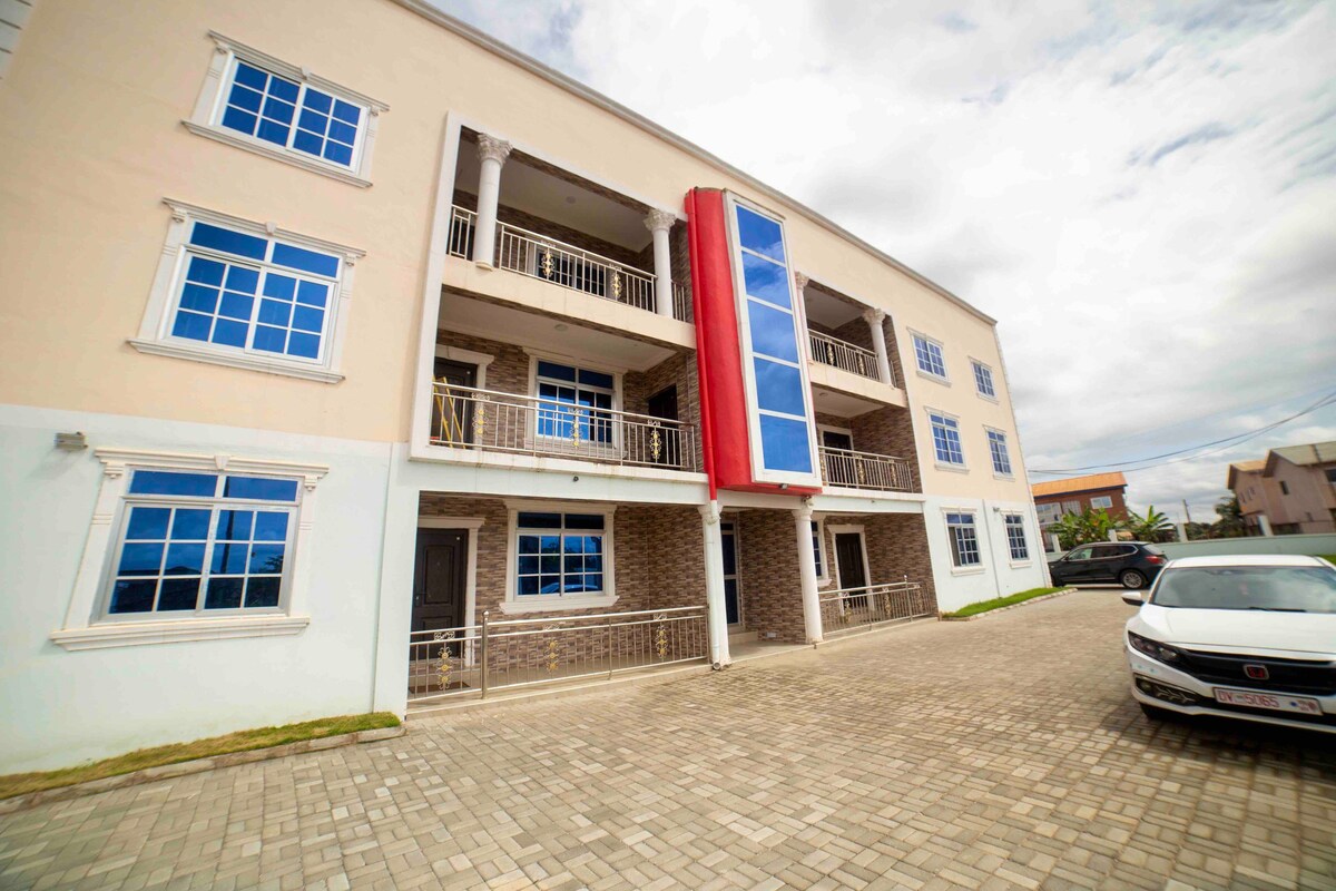 3 bedrooms | Entire Flat | Amasaman, Accra
