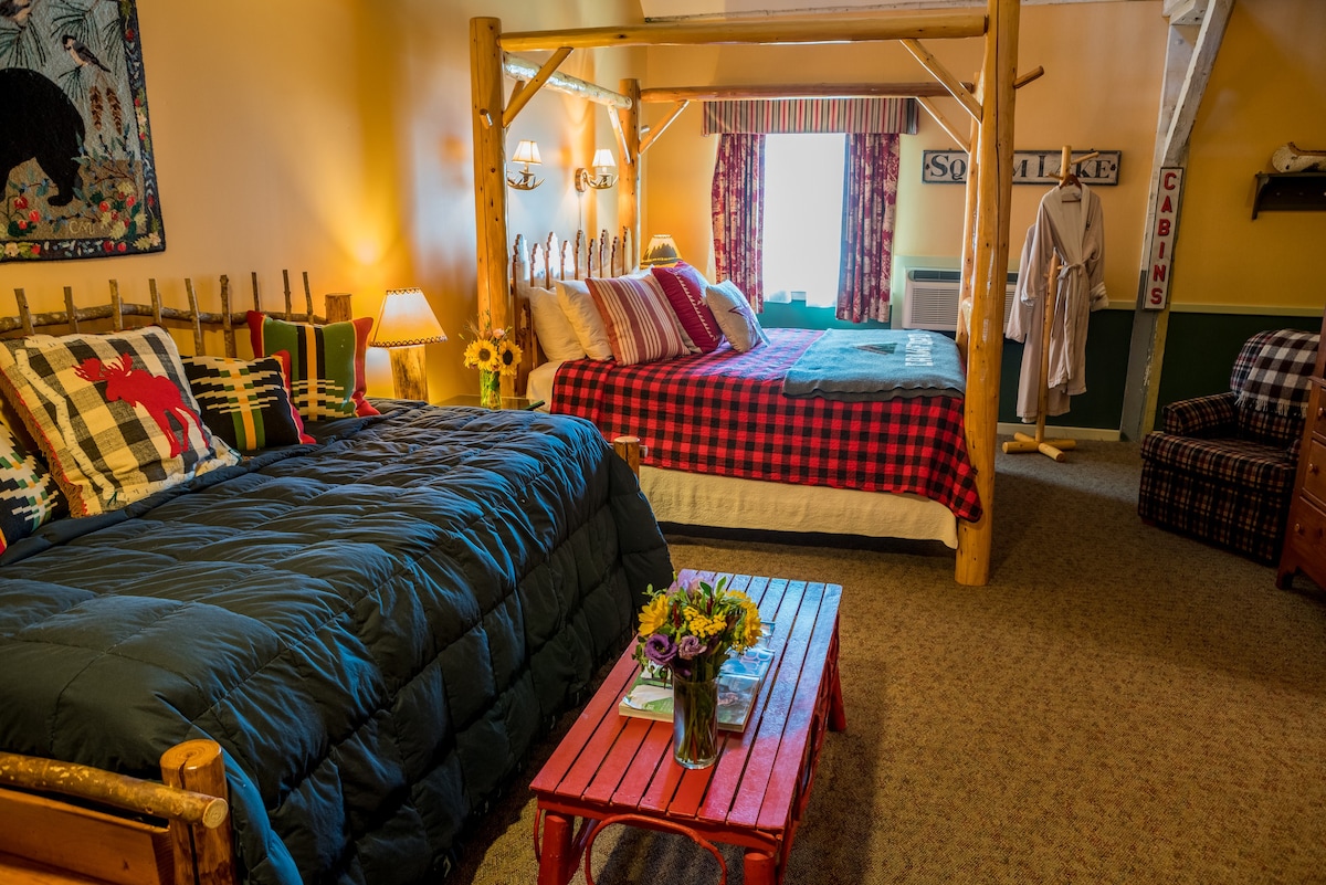 The Common Man Inn & Spa的Crawford Notch Loft