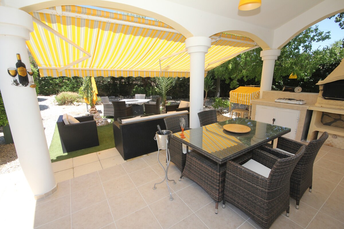 Villa 21 Luxury Villa & outdoor Kitchen Barbeque