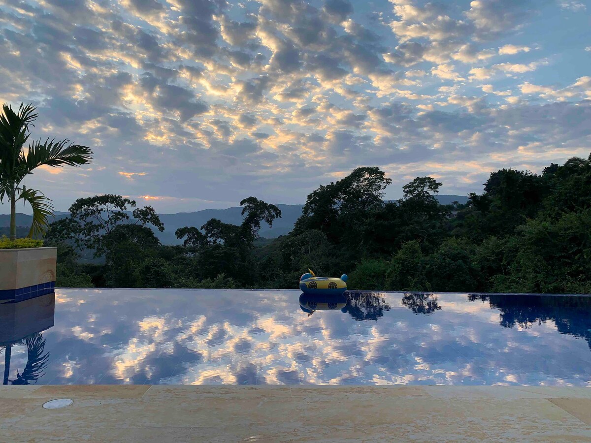 Hermosa Casa Campestre con vista infinita