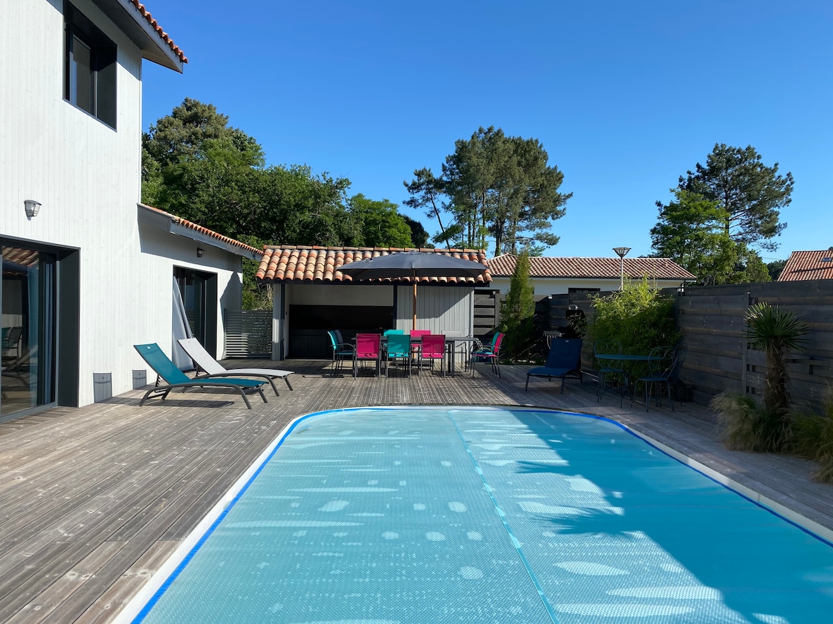 Jolie villa avec piscine privée,  proche océan