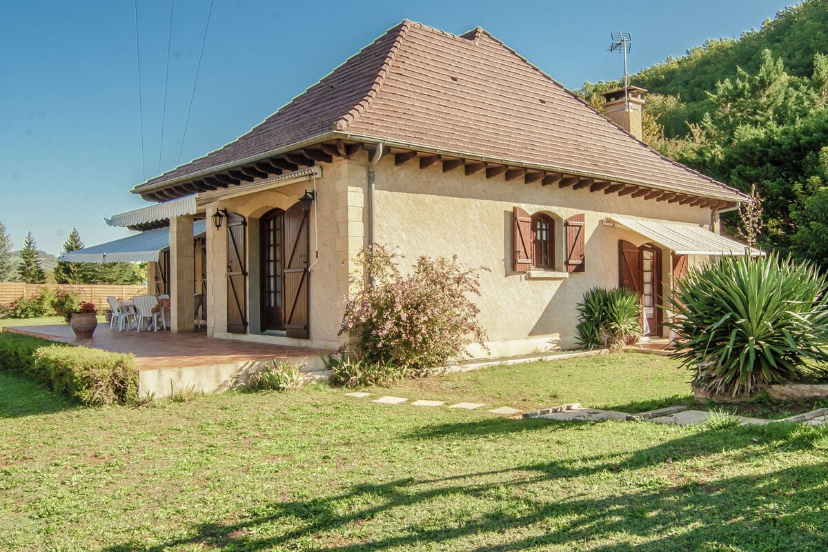 Beautiful holiday home with private pool