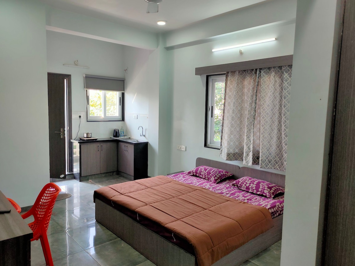 Shrivardhan Homestay Studio Apartment 205