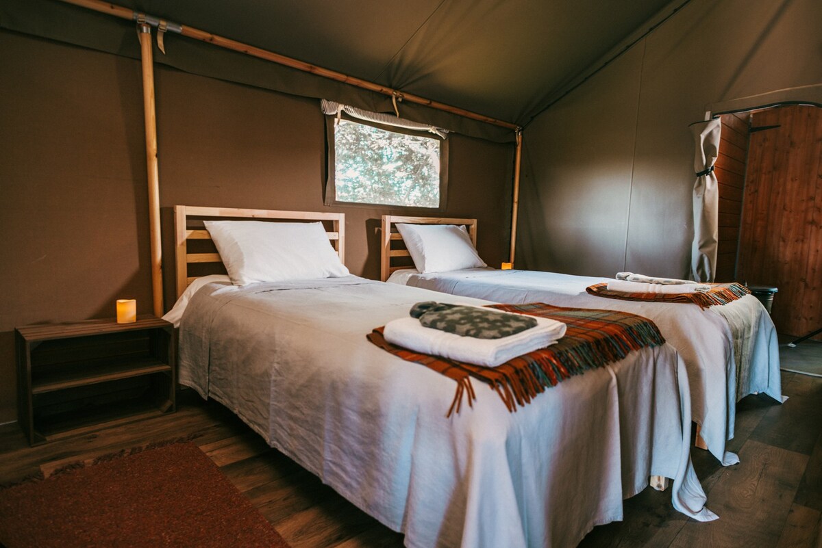 Exe Valley Glamping - “OTTERS HOLT”