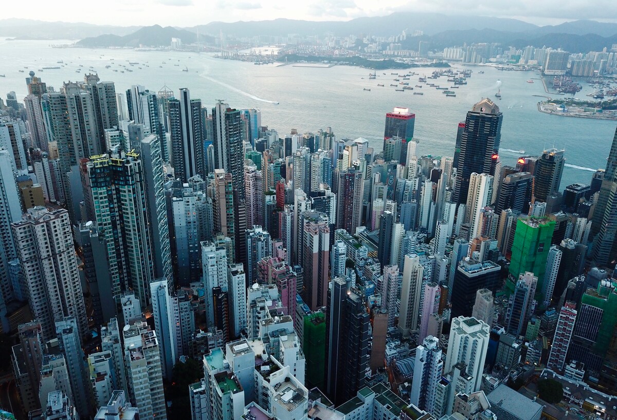 香港市中心带屋顶的舒适单间公寓
