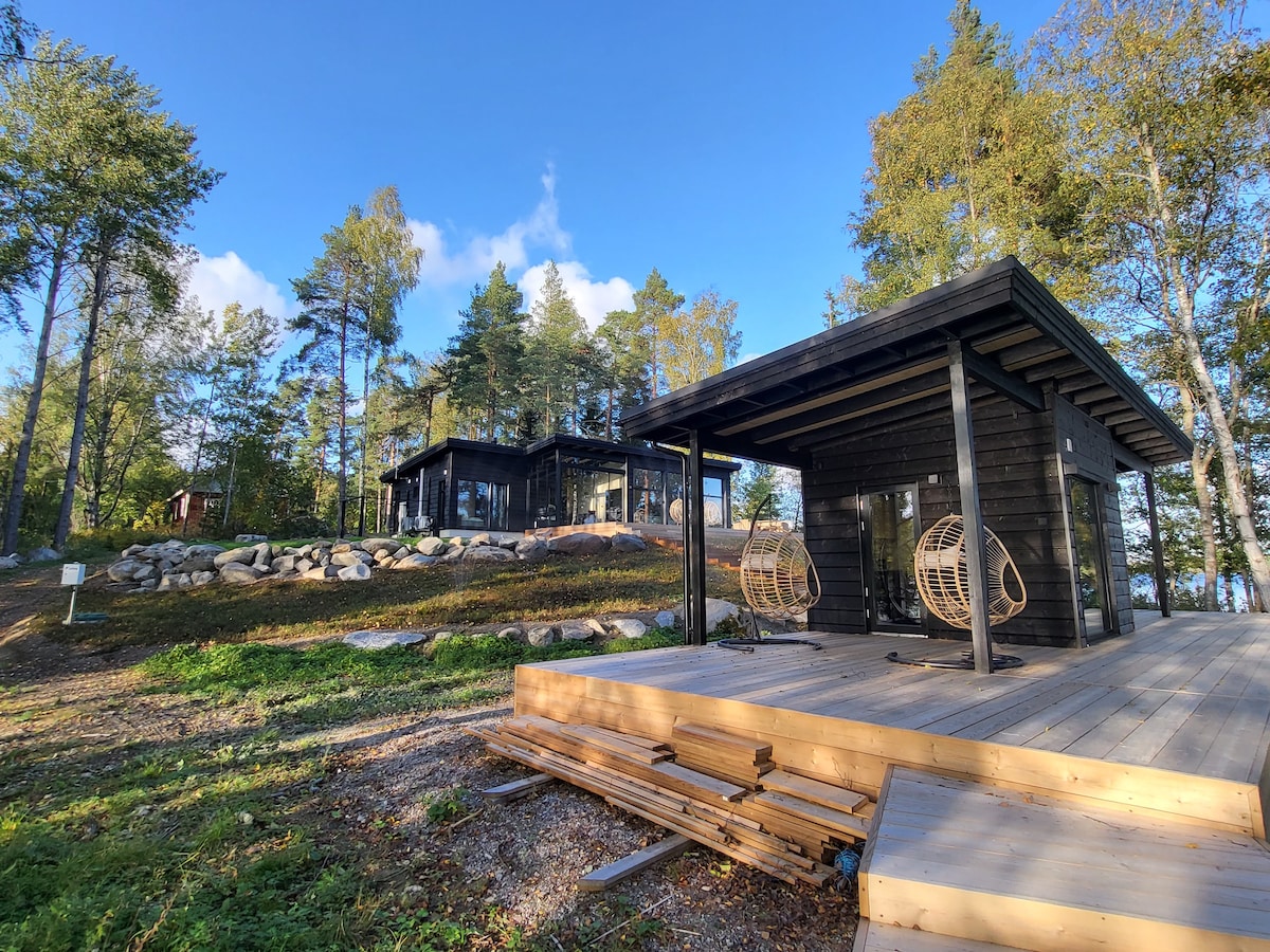 Brand new villa & sauna with open lake view