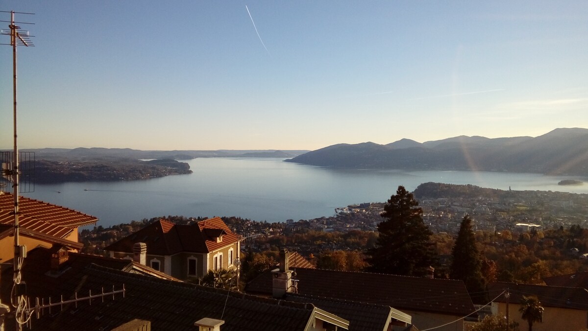 Lake Maggiore. Villa & Panorama