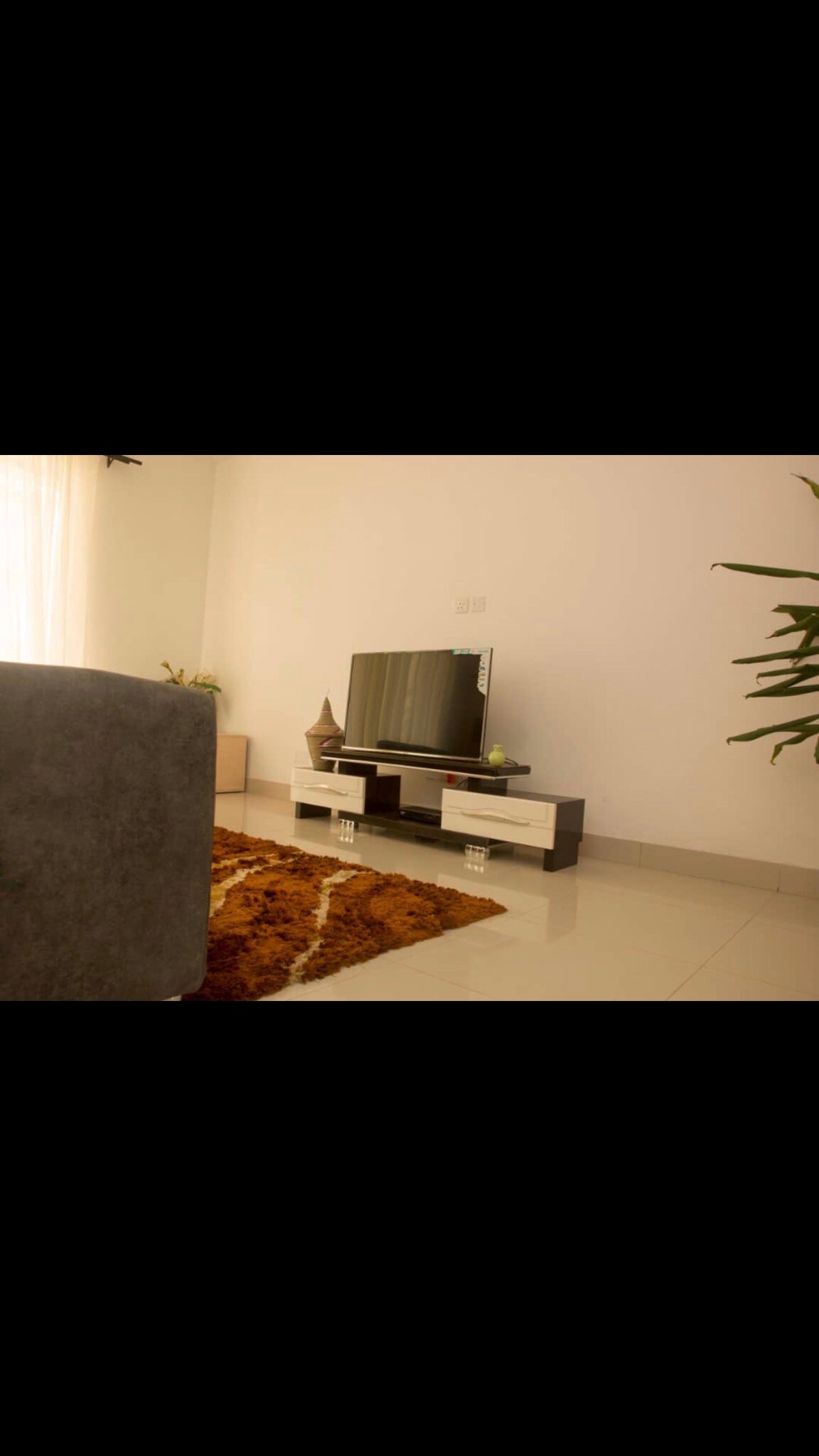 Fully serviced and furnished 2 bedroom apartment