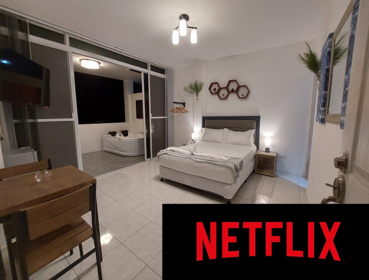 Bonsai Panglao JacuzziXL Suite Fast Wi-fi Netflix2