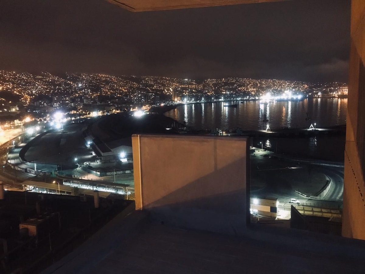 瓦尔帕莱索（ Valparaiso ）景观迷人，设备齐全。男爵