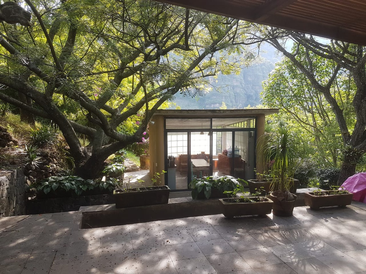 Tlayacapan和Tepoztlán附近的山屋