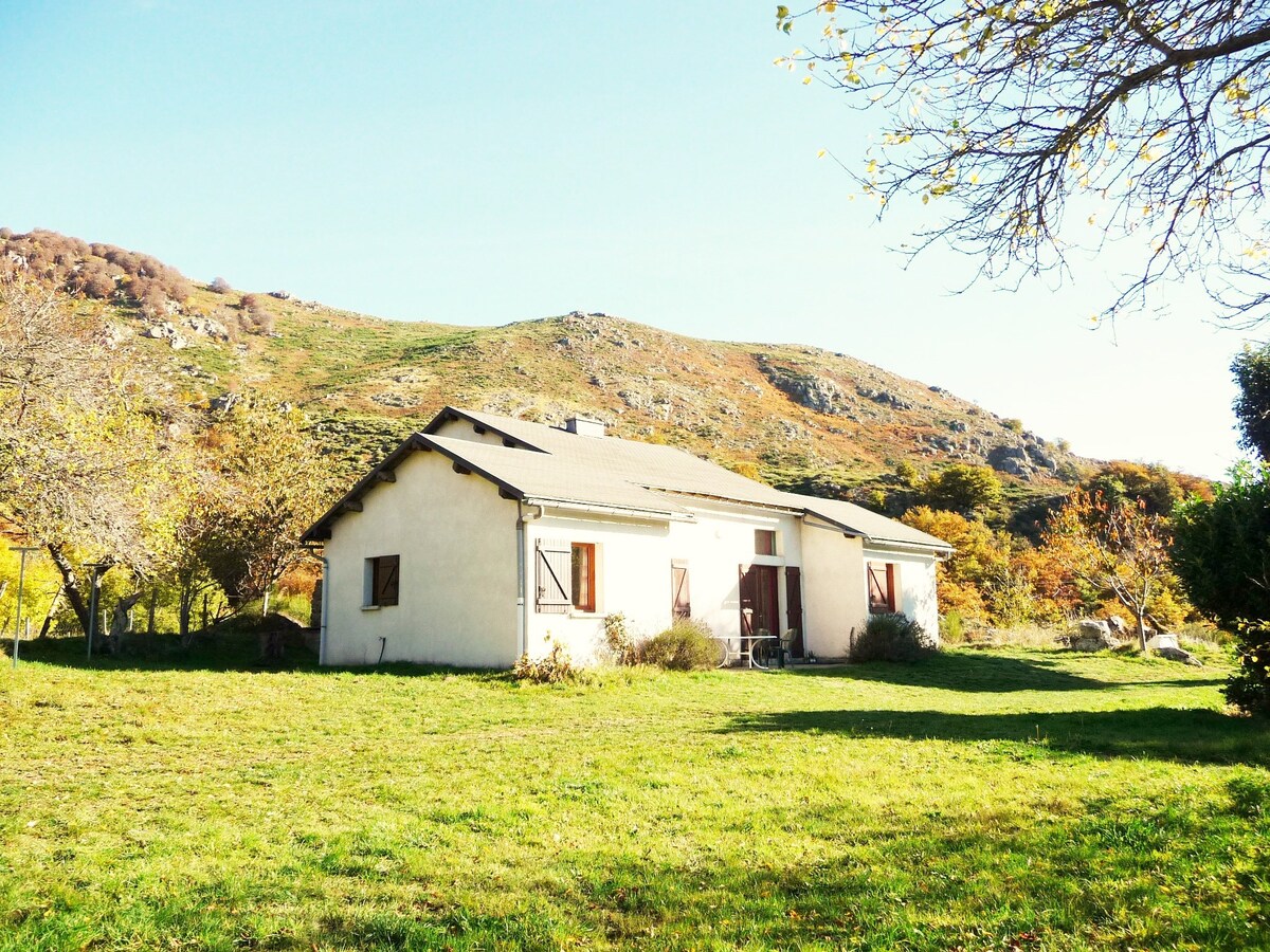 Gite乡村1814 "St Guiral" ，位于大自然的中心。