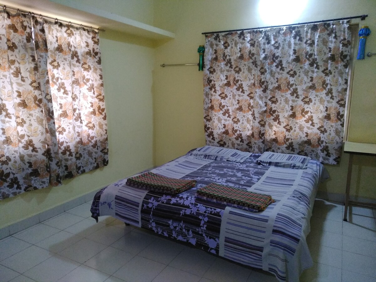 Non-Ac Room-1 Digvijay Residency Kolhapur 1st Fl.