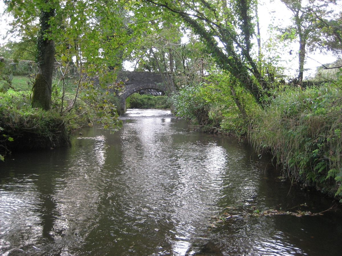 乡村、乡村、浪漫： Love-Lee Little Cottage