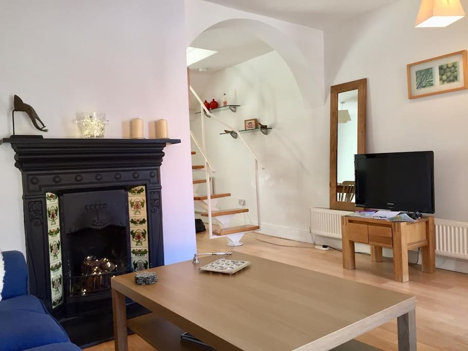 the yellow door cottage