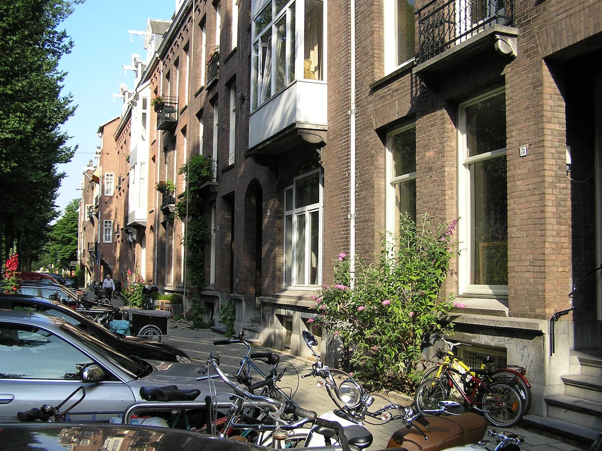 博物馆广场后面的阿姆斯特丹Zuid阳光公寓