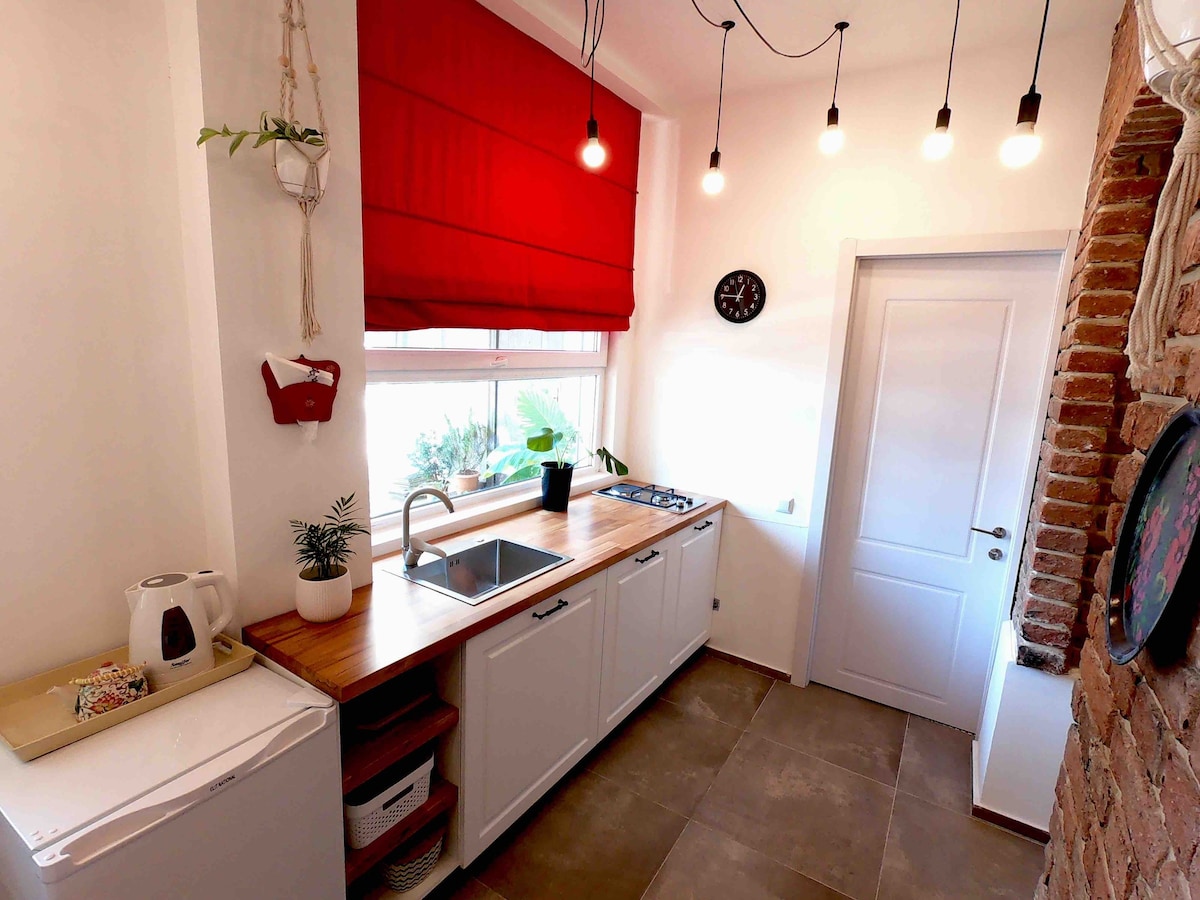 -50% Boho apartment in old Tbilisi