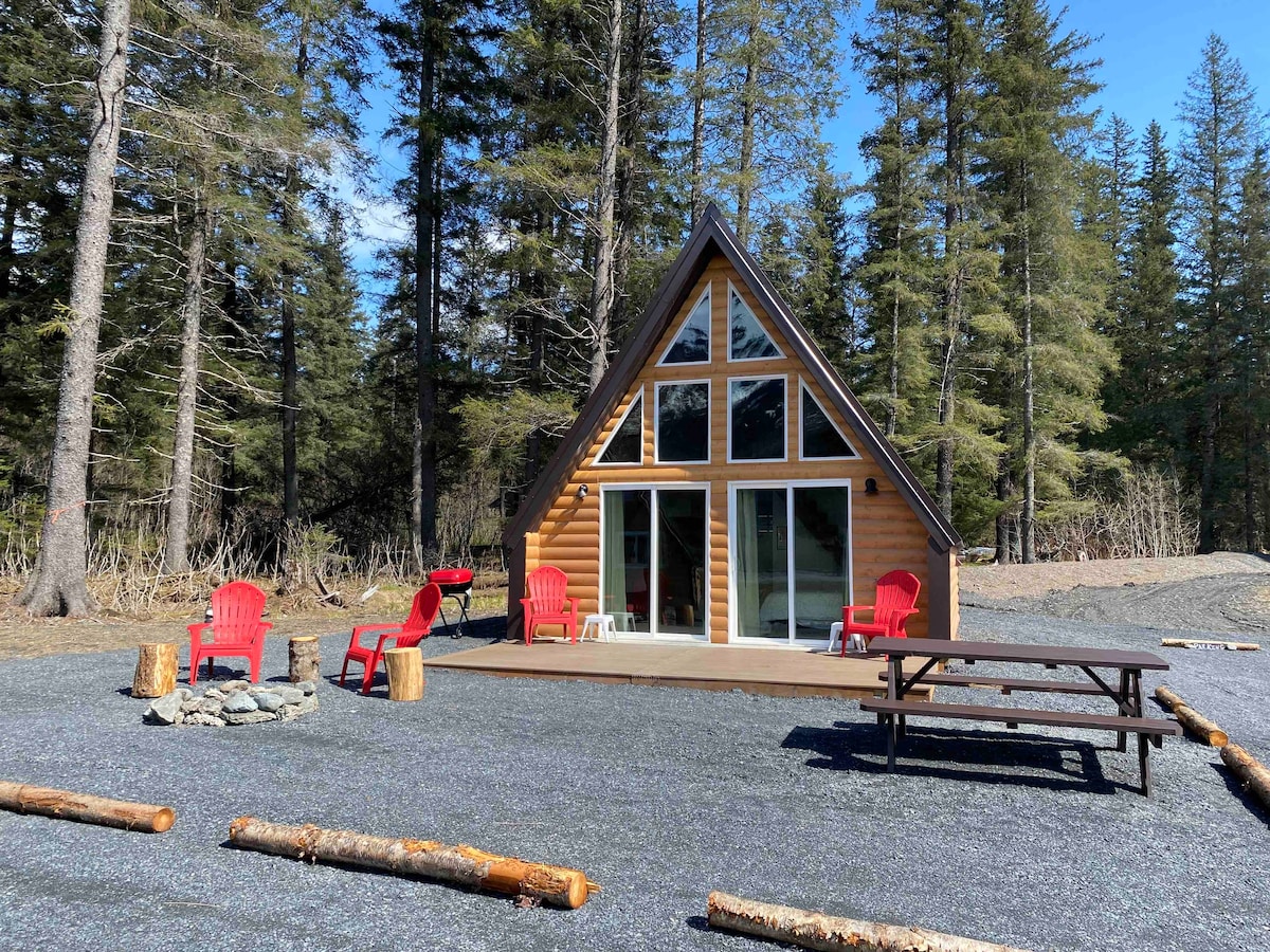 The Whale @ Exit Glacier Cabins