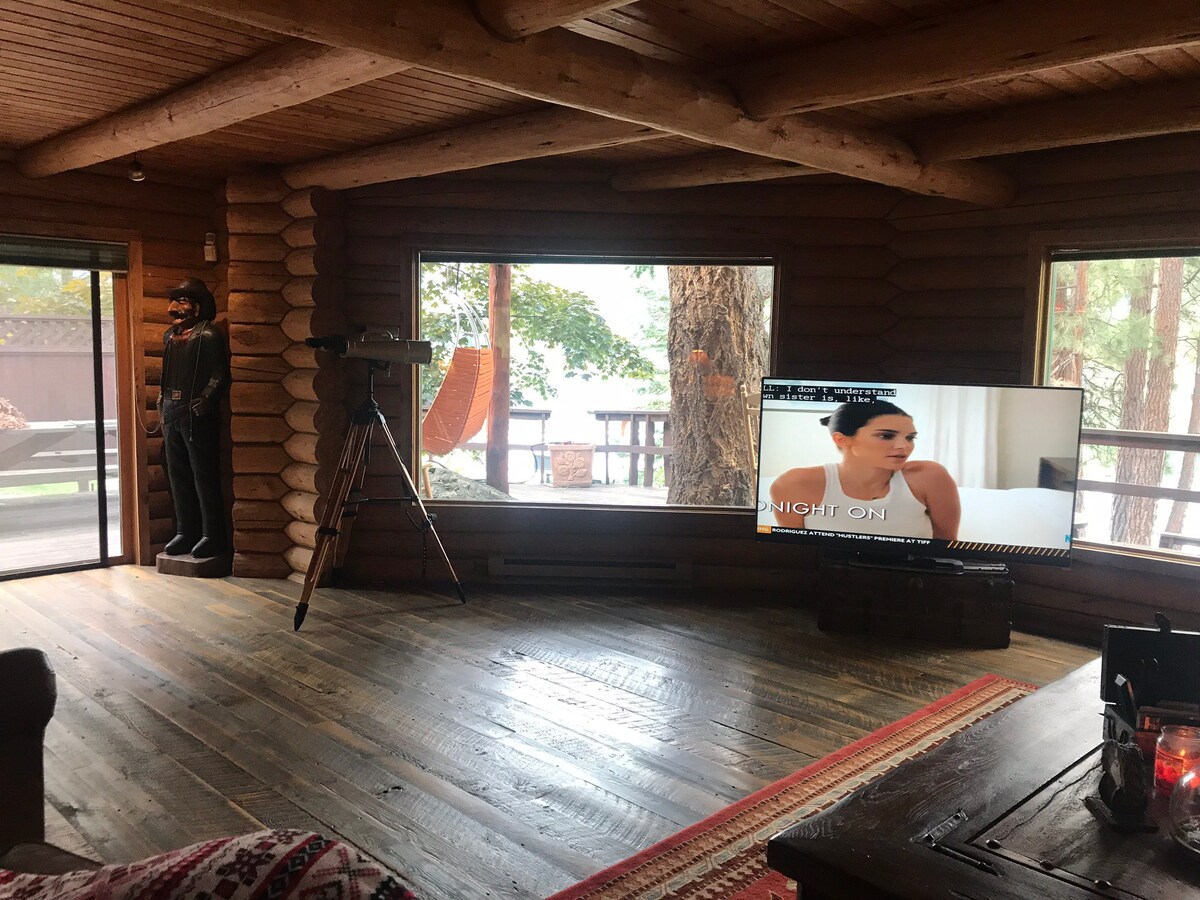 新房源！位于Flathead湖上的独特小木屋！