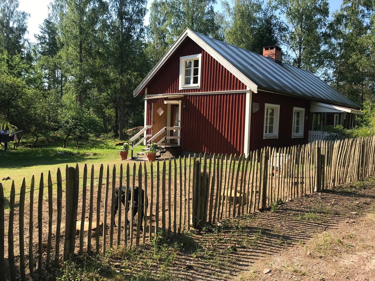 Kvarnstugan （ The Mill Cabin ） -内部游泳区！