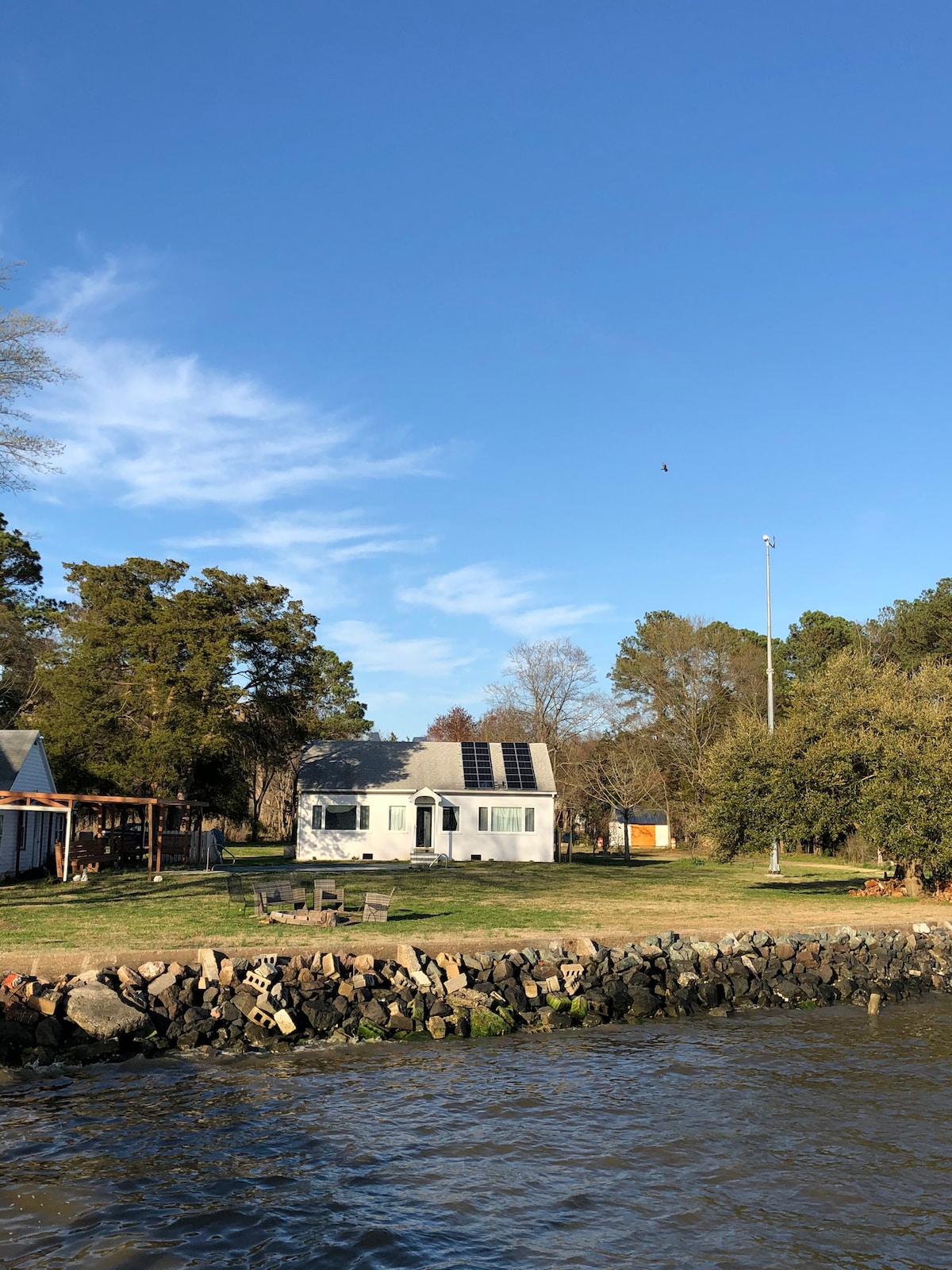 Clay Bank River Front Cottage