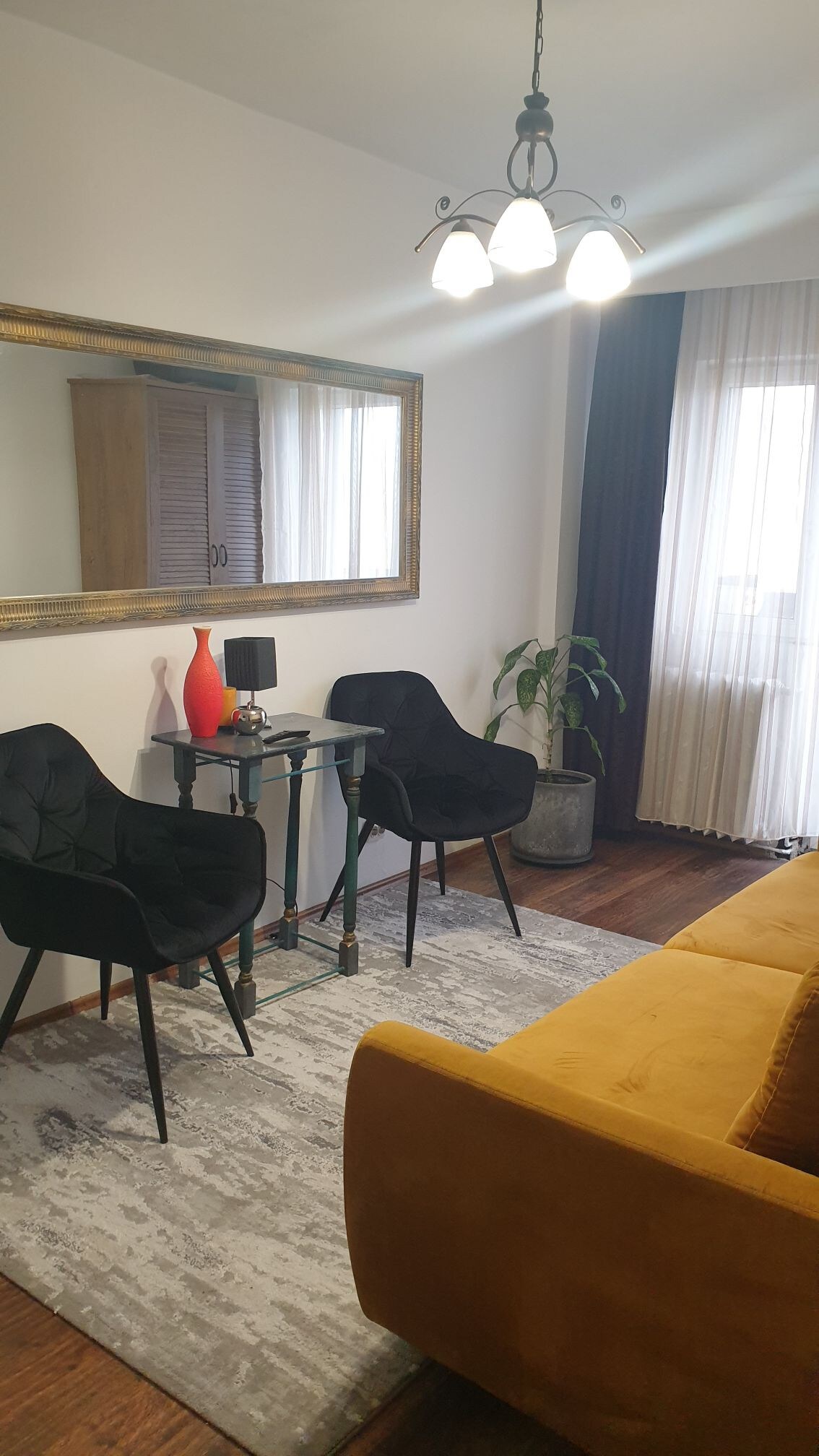 Apartament de închiriat