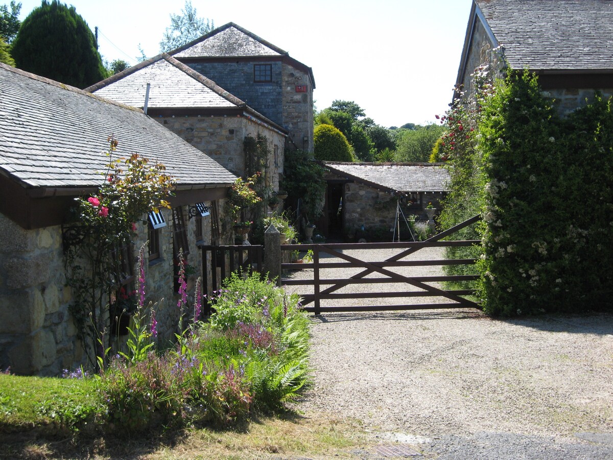 The Stables, (Hicks Mill Cottages) Bissoe, Truro