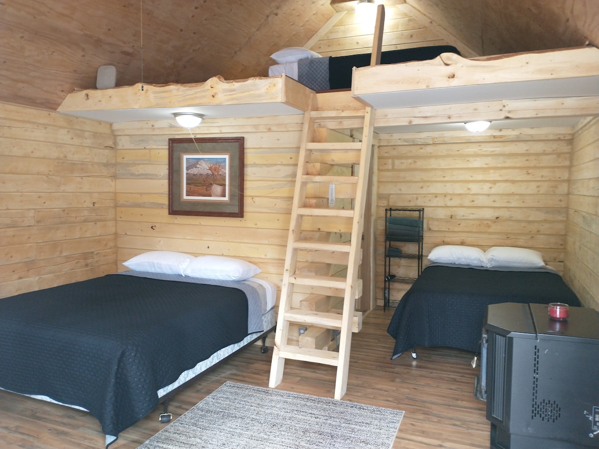 BearPaw Polar Bear小木屋。 Wonderful 3 bed logcabin