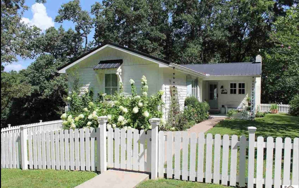 Kentucky Lake Cottage