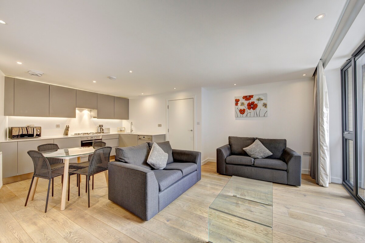 London Bridge, 2 Bed Apartment