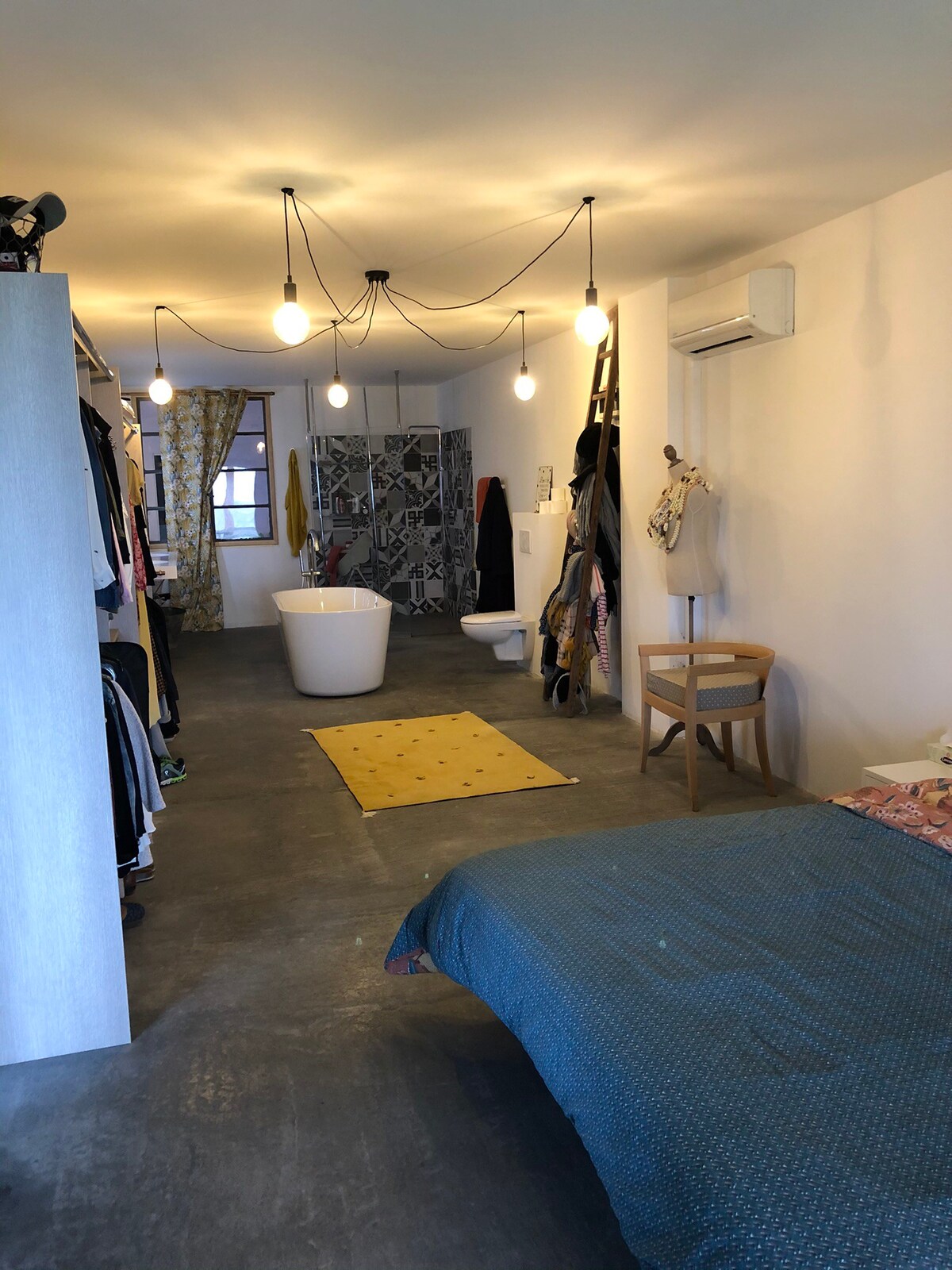 Loft 200平方米，带有60平方米的露台