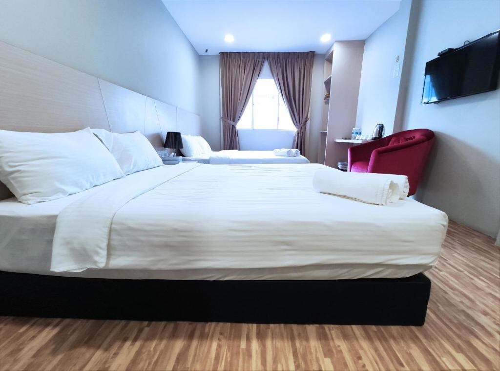 2 Beds Family Room @ Princess Hotel Pontian Kecil