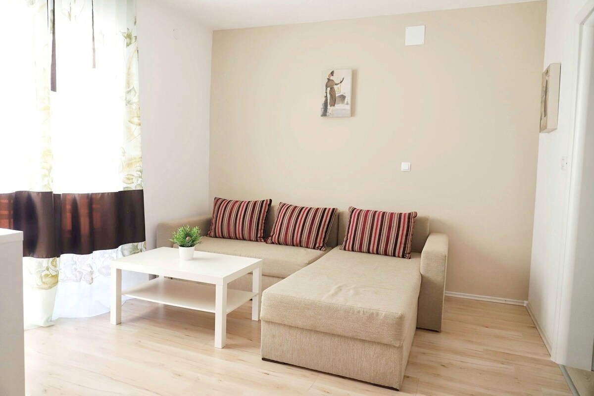 Bright Flat in Pula with large balcony