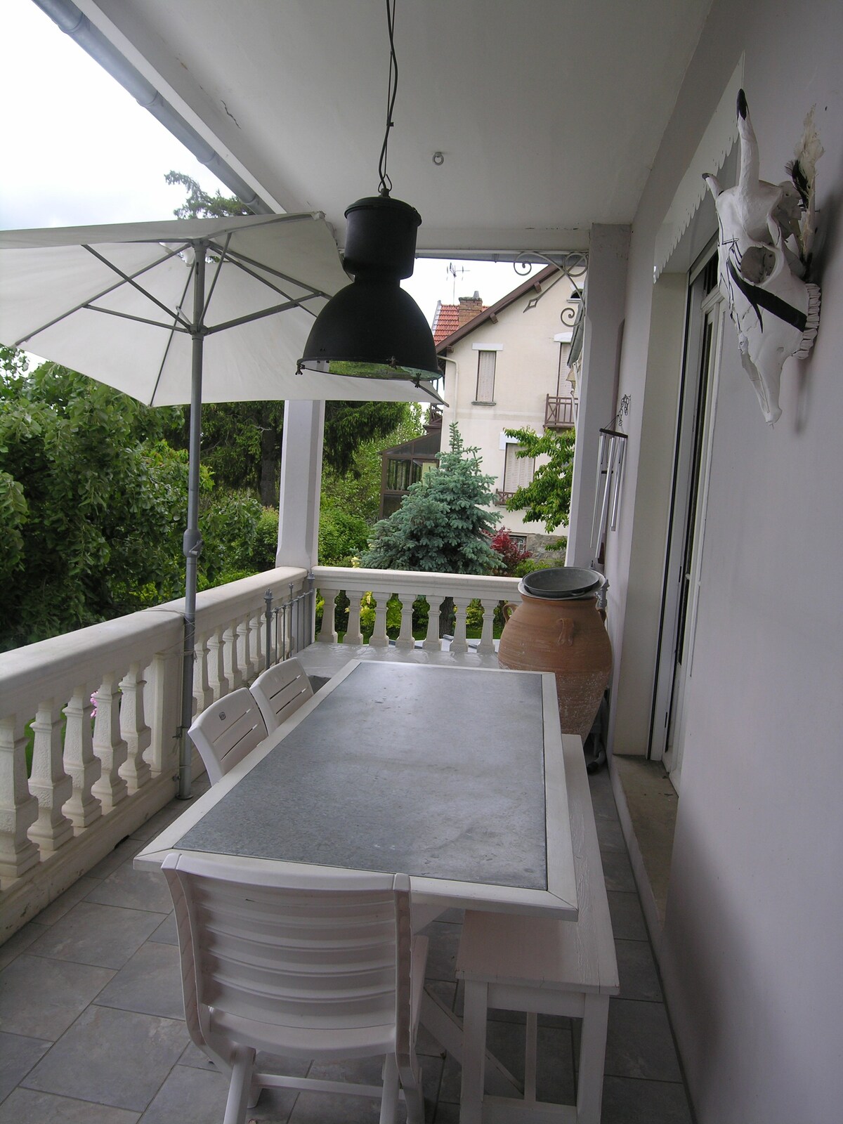 Maison bourgeoise avec piscine au cœur des Alpes