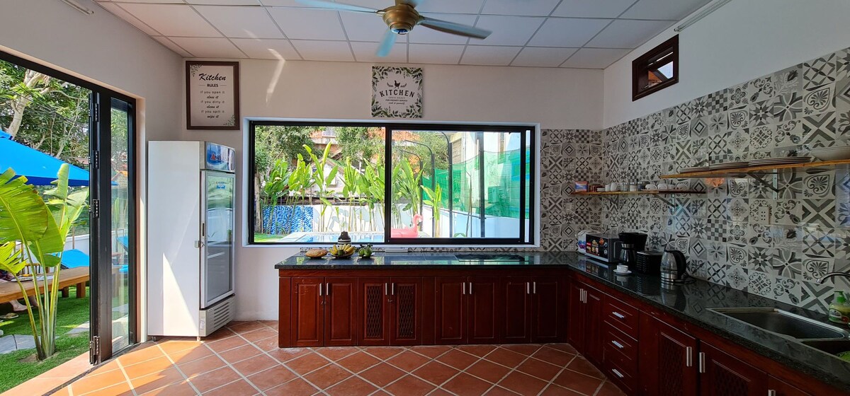 Cheerful room with balcony in beach villa