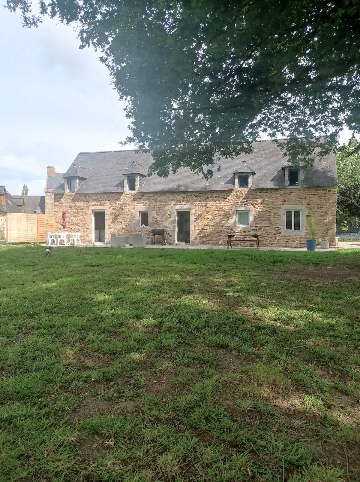 Jolie chambre d'hôtes dans une longère en campagne