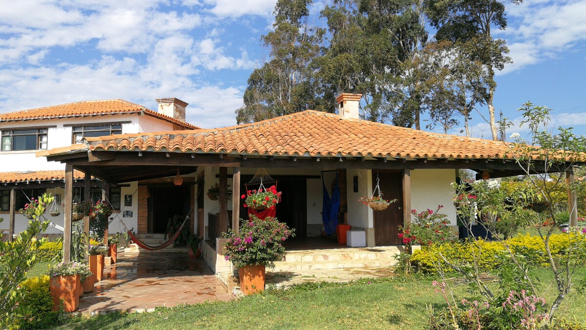 Country House Acuarela Mesa de los Santos