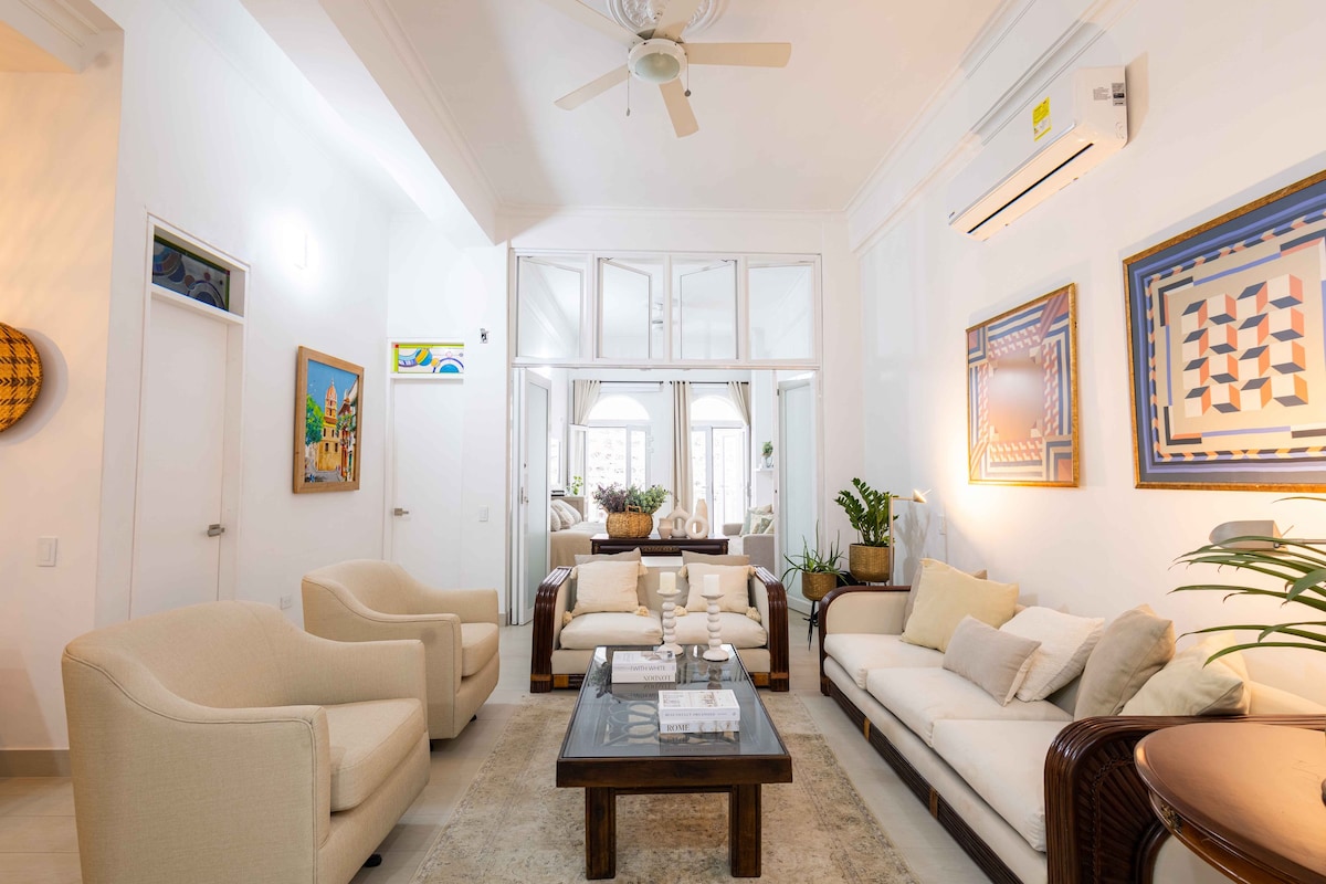 Luxury apartment at the walled city, Cartagena