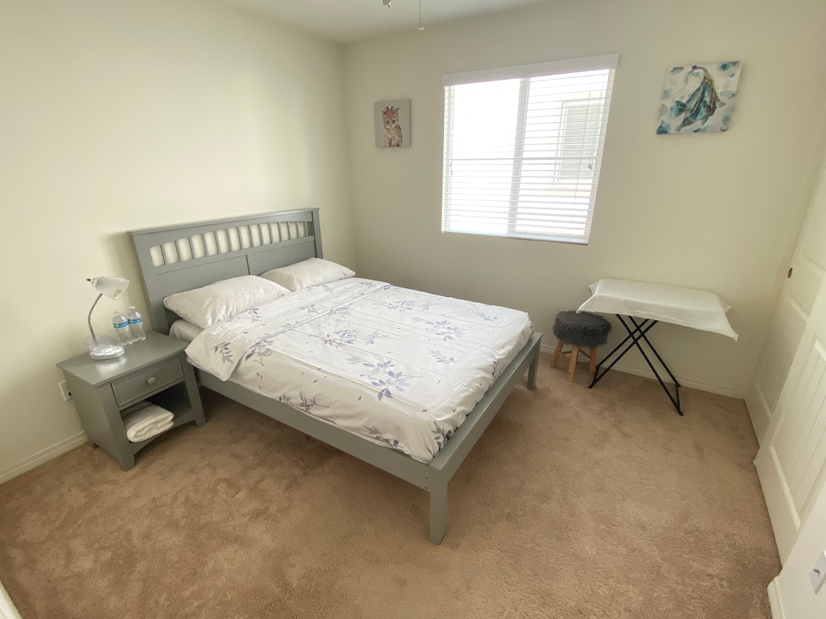 Quiet and comfortable single room (only single)